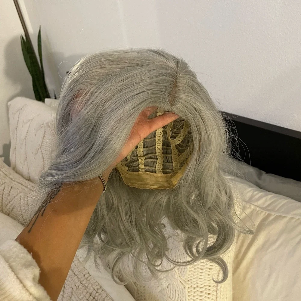 ‼️SALE‼️ NWT Silver wig ✨ - Picture 14 of 14